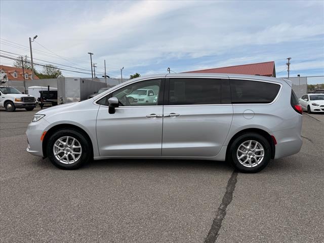 2023 Chrysler Pacifica TOURING L FWD