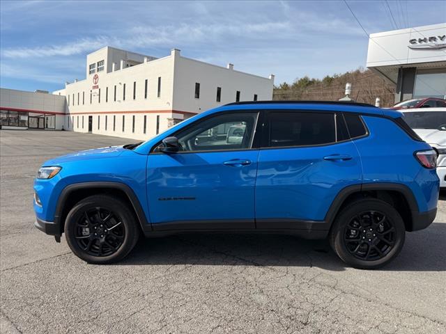 2025 Jeep Compass LATITUDE 4X4