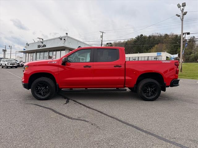 2024 Chevrolet Silverado 1500 4WD CREW CAB 147  CUSTOM