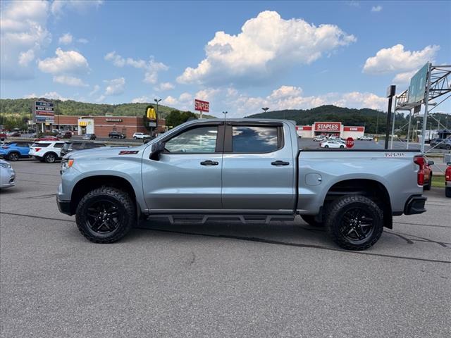 2023 Chevrolet Silverado 1500 4WD CREW CAB 147  LT TRAI