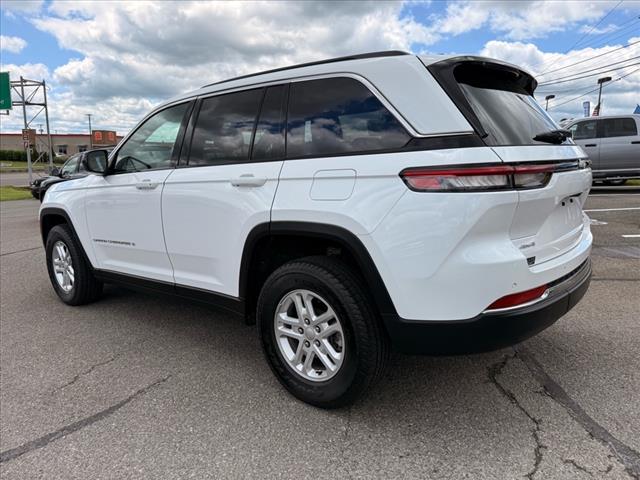 2024 Jeep Grand Cherokee LAREDO X 4X4
