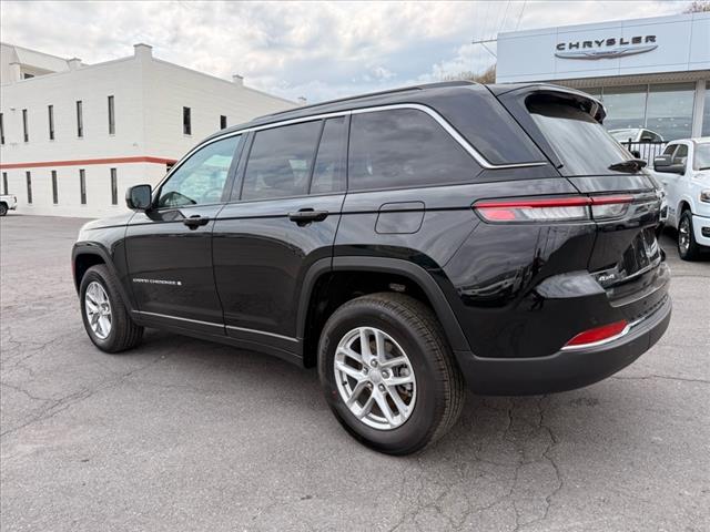 2025 Jeep Grand Cherokee LAREDO X 4X4