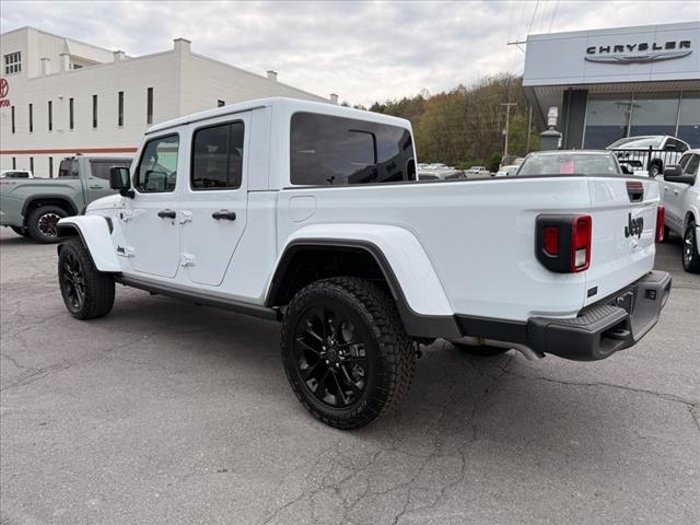 2025 Jeep Gladiator NIGHTHAWK 4X4 *LTD AVAIL*