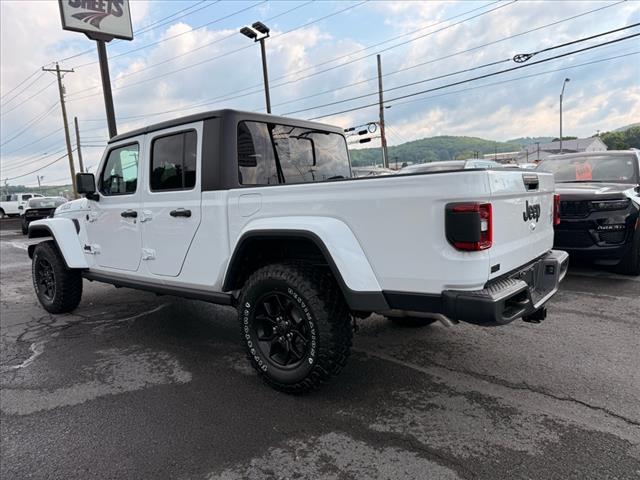 2025 Jeep Gladiator WILLYS 4X4