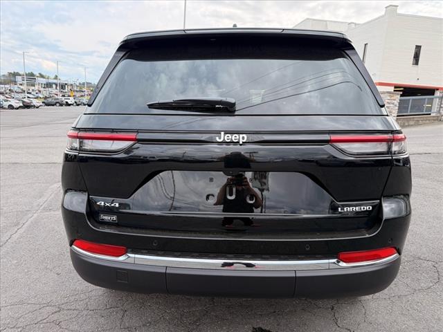 2025 Jeep Grand Cherokee LAREDO X 4X4