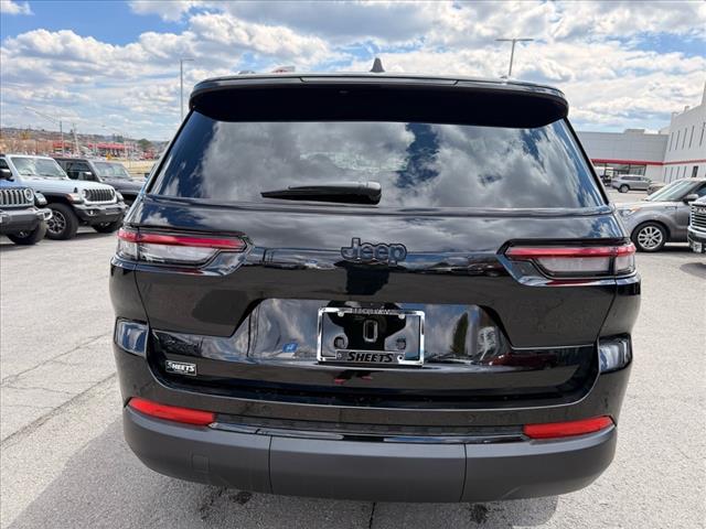 2025 Jeep Grand Cherokee L LAREDO X 4X4
