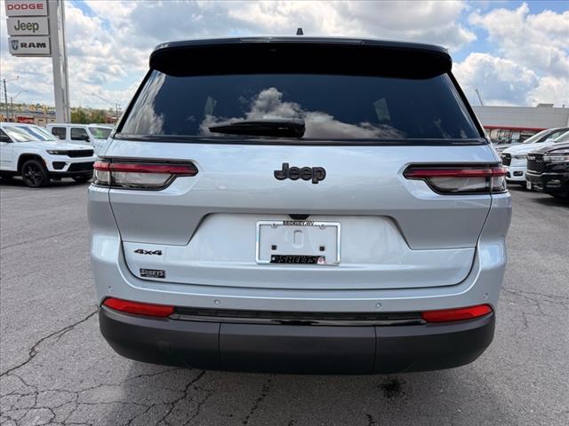 2025 Jeep Grand Cherokee L LAREDO X 4X4