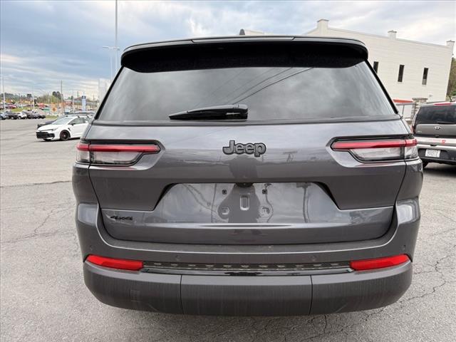 2025 Jeep Grand Cherokee L LAREDO X 4X4