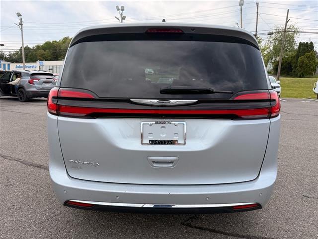 2023 Chrysler Pacifica TOURING L FWD