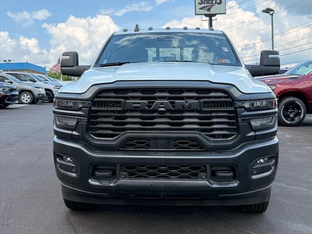 2025 RAM 2500 TRADESMAN 4X4 CREW CAB 6