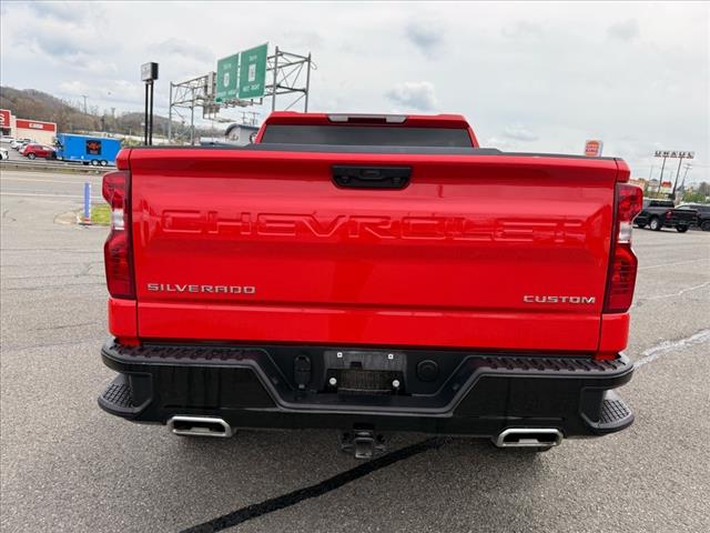 2024 Chevrolet Silverado 1500 4WD CREW CAB 147  CUSTOM