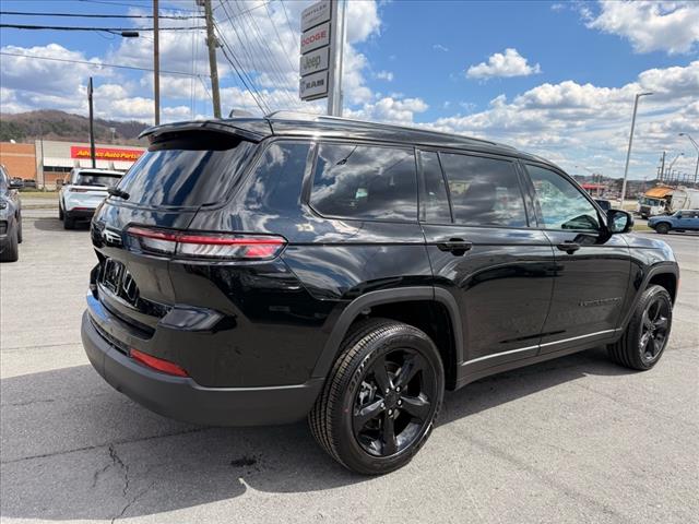 2025 Jeep Grand Cherokee L LAREDO X 4X4