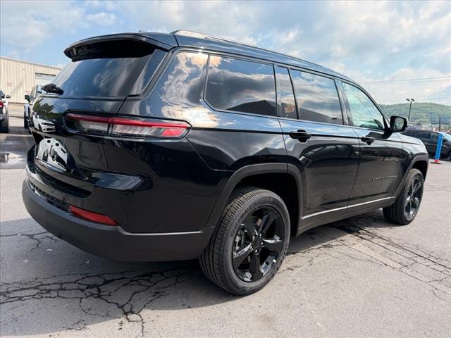 2025 Jeep Grand Cherokee L LAREDO X 4X4