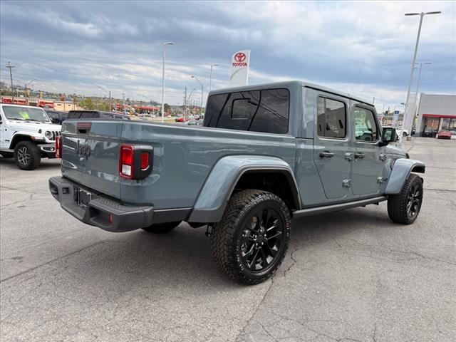 2025 Jeep Gladiator NIGHTHAWK 4X4 *LTD AVAIL*