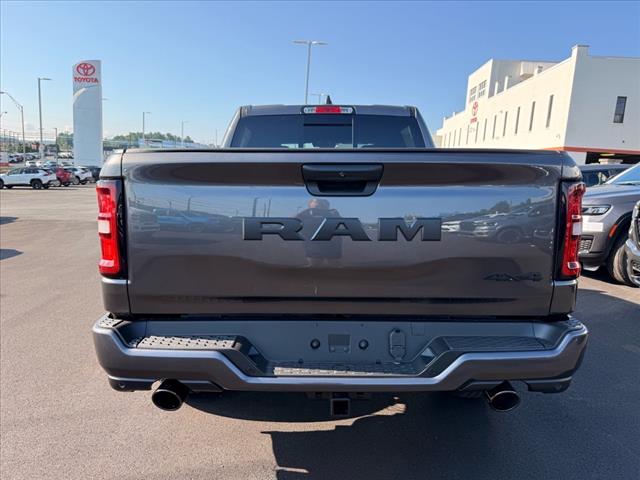 2025 RAM 1500 TRADESMAN 4X4 CREW CAB 5