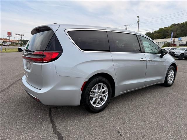 2023 Chrysler Pacifica TOURING L FWD