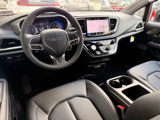 2026 Chrysler Pacifica SELECT FWD