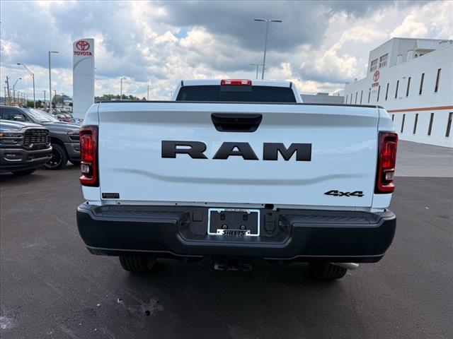 2025 RAM 2500 TRADESMAN 4X4 CREW CAB 6