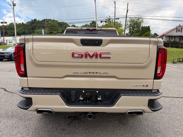 2022 GMC Sierra 1500 4WD CREW CAB 157  AT4