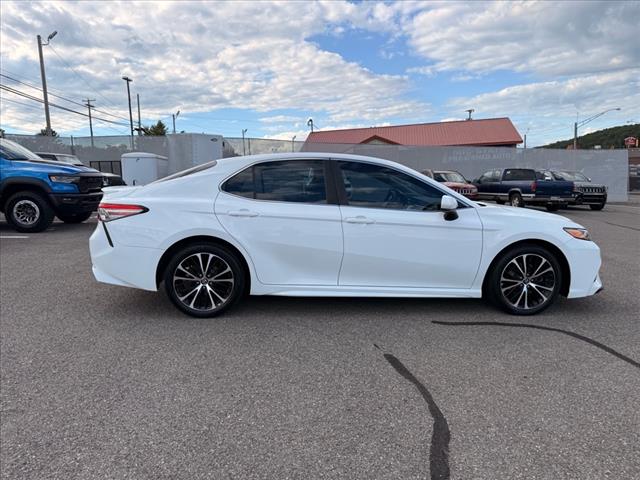 2018 Toyota Camry SEDAN