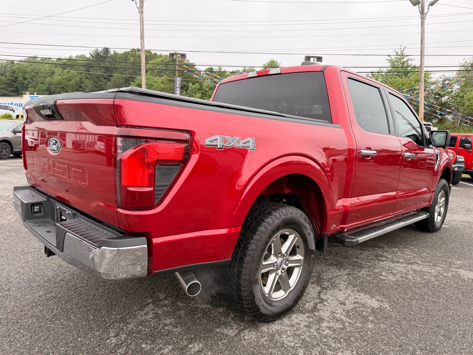 View vehicle photo 6