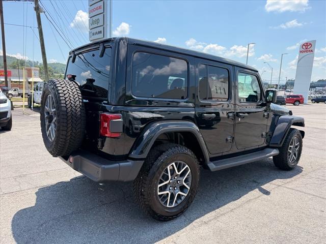 2025 Jeep Wrangler SAHARA 4 DOOR 4X4