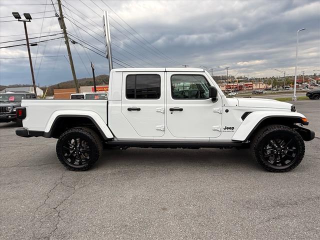 2025 Jeep Gladiator NIGHTHAWK 4X4 *LTD AVAIL*