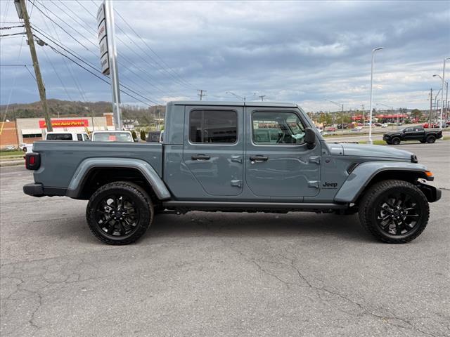 2025 Jeep Gladiator NIGHTHAWK 4X4 *LTD AVAIL*