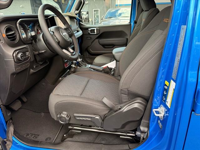 2025 Jeep Gladiator MOJAVE 4X4