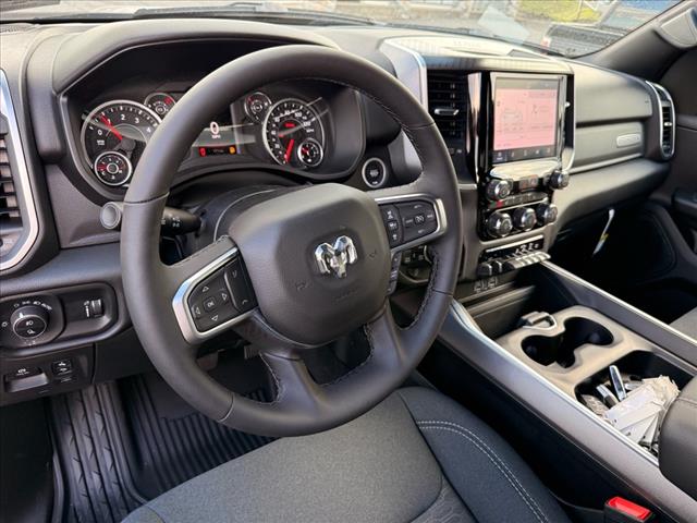 2025 RAM 1500 BIG HORN 4X4 CREW CAB 57