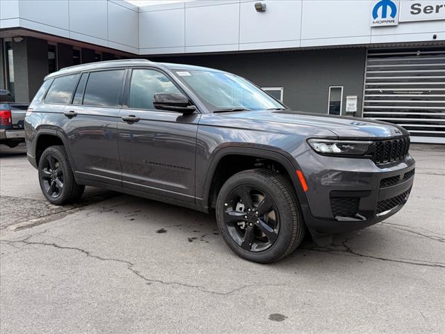 2025 Jeep Grand Cherokee L LAREDO X 4X4