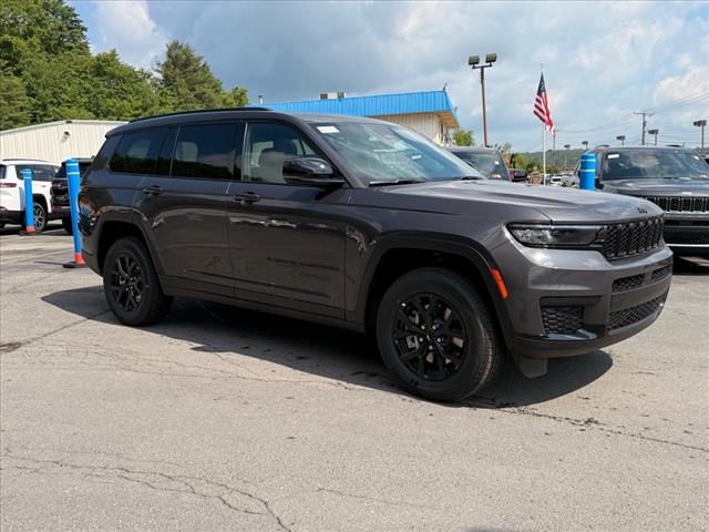 2025 Jeep Grand Cherokee L LAREDO X 4X4