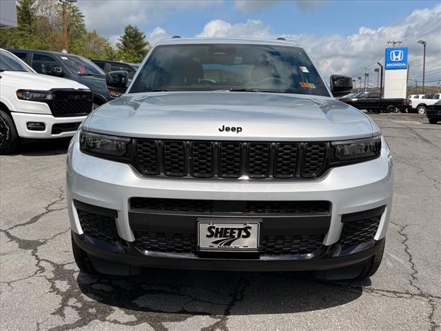 2025 Jeep Grand Cherokee L LAREDO X 4X4