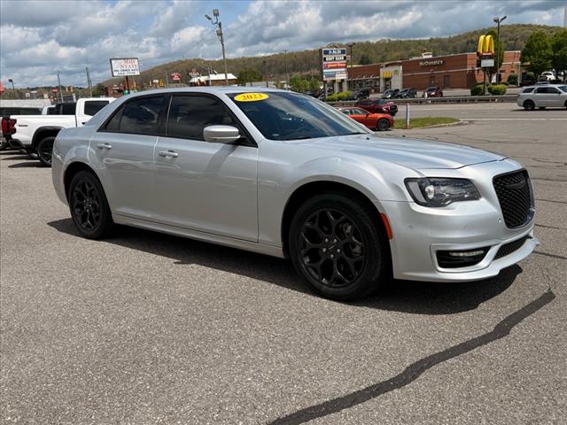 2023 Chrysler 300 Touring L
