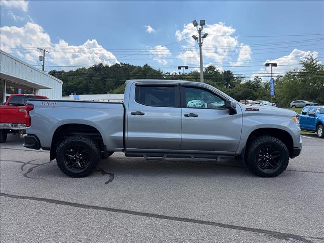 2023 Chevrolet Silverado 1500 4WD CREW CAB 147  LT TRAI