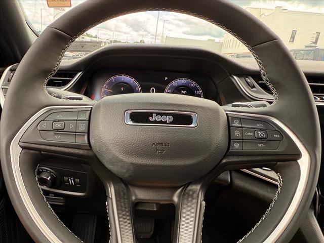 2025 Jeep Grand Cherokee L LAREDO X 4X4