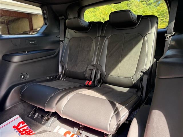 2025 Jeep Grand Cherokee L LAREDO X 4X4
