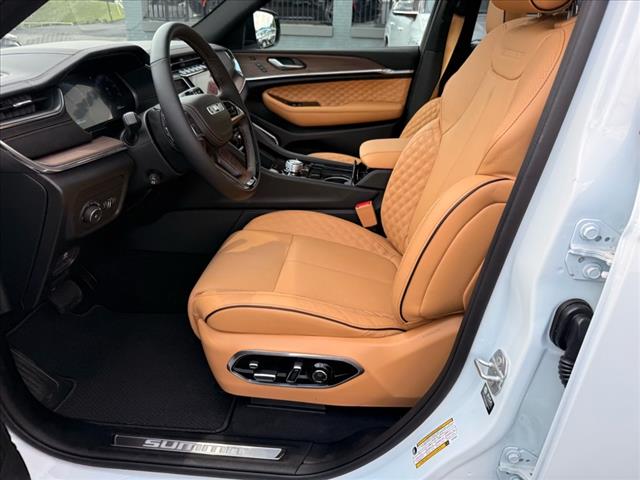2025 Jeep Grand Cherokee L SUMMIT 4X4