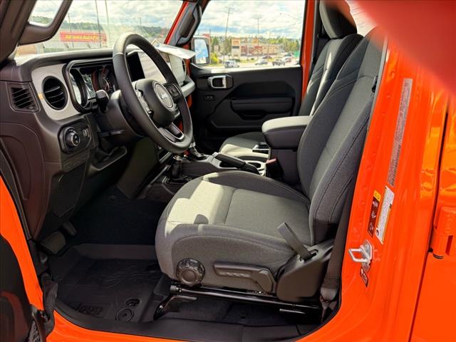 2025 Jeep Gladiator WILLYS 4X4