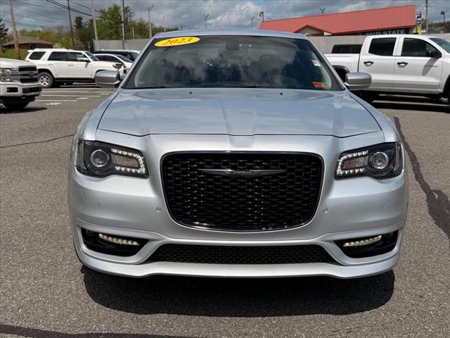 2023 Chrysler 300 Touring L
