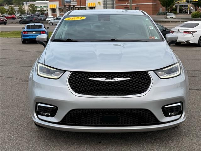 2023 Chrysler Pacifica TOURING L FWD