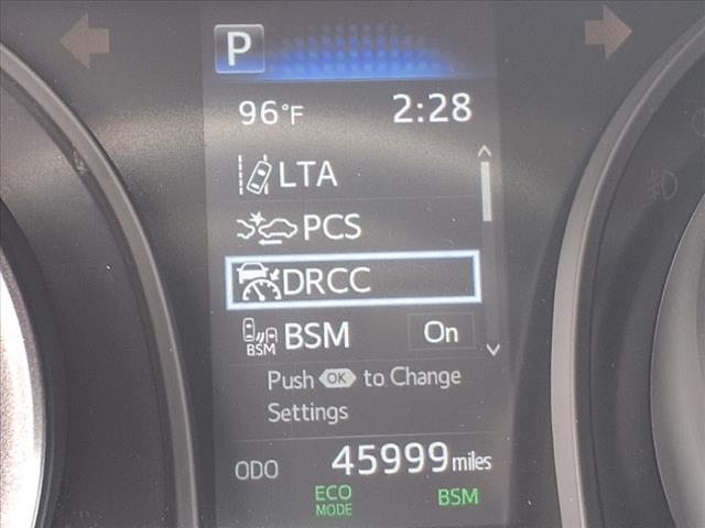 2022 Toyota Camry Hybrid SE