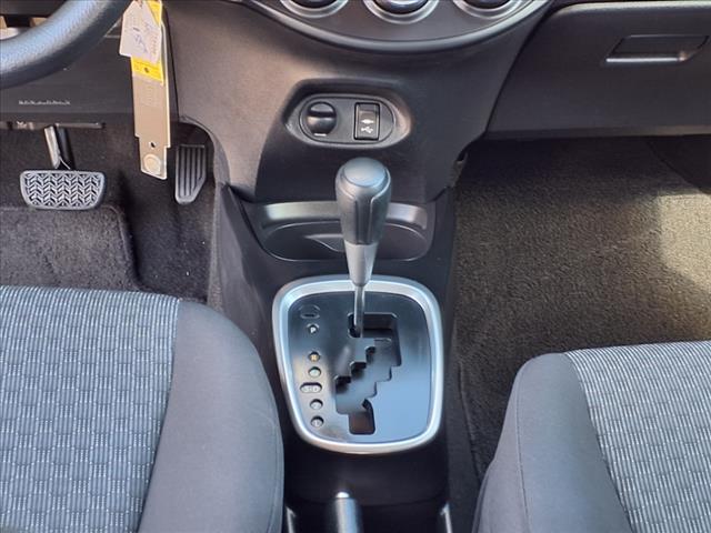 2017 Toyota Yaris 5-Door SE