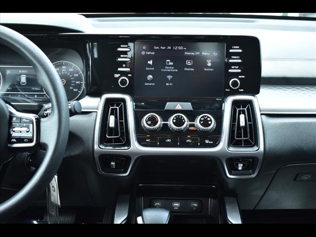2022 Kia Sorento LX