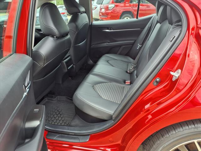 2022 Toyota Camry Hybrid SE