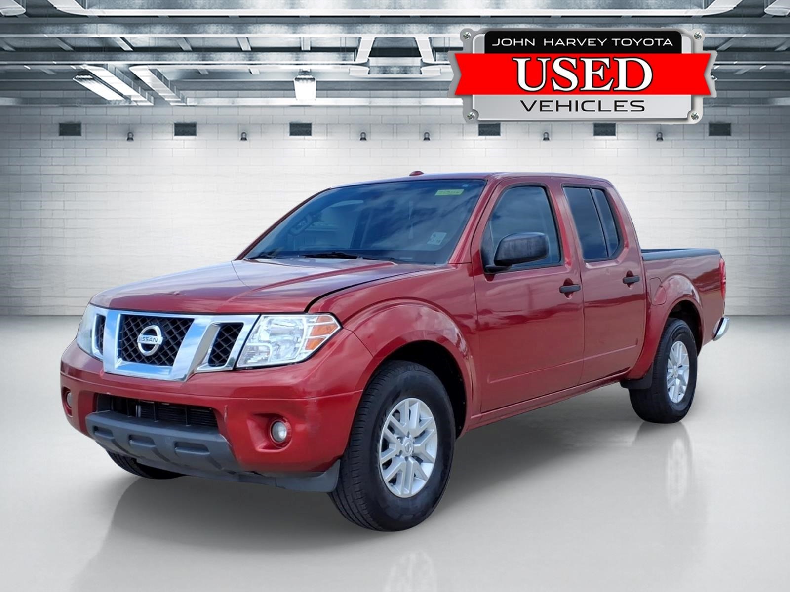 Lava Red Eaf 2017 Nissan Frontier Desert Runner Crew Cab Pickup Truck 4X2 5-Speed Automatic