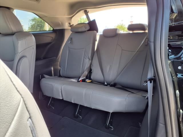 2025 Toyota Sienna XLE 8-Passenger
