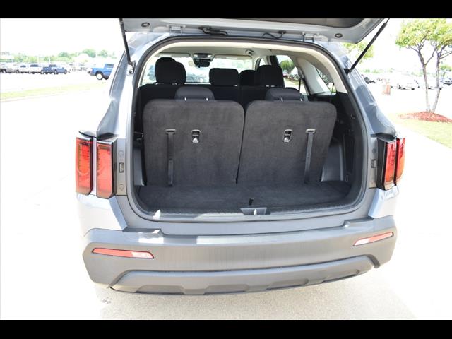 2022 Kia Sorento LX