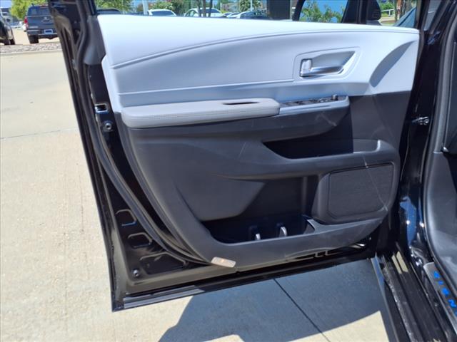 2025 Toyota Sienna XLE 8-Passenger