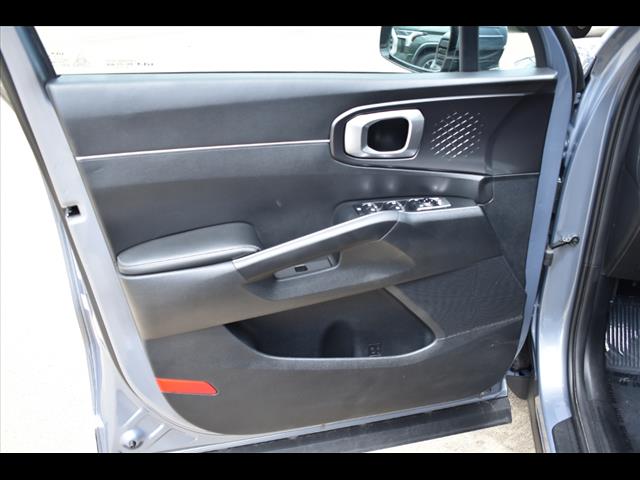 2022 Kia Sorento LX